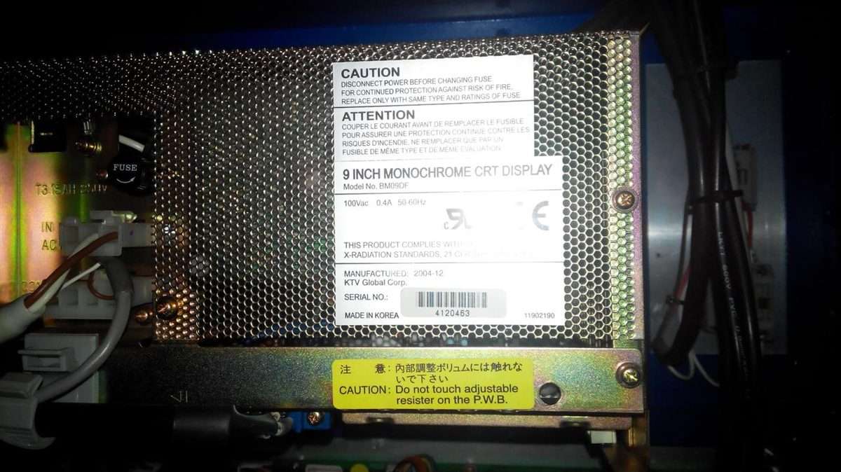 Mitsubishi FCUA-CT100 Industrial Display Interface Side View