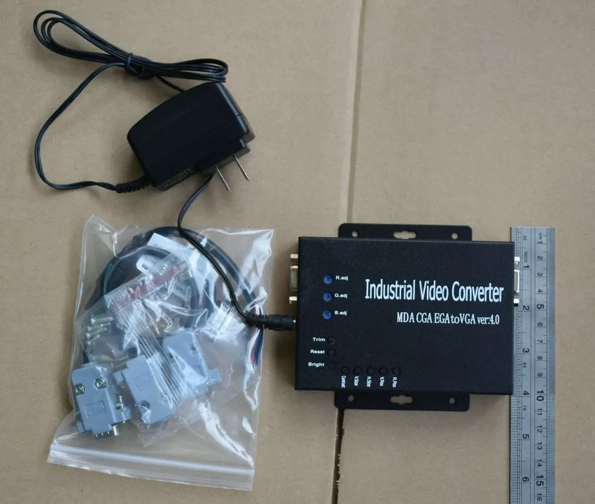 KT819 front panel and interface details